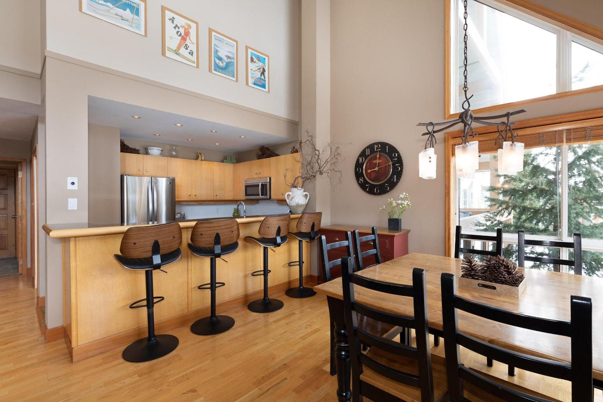 Alpine Greens 8 | Bright Townhome Near Blackcomb, Walk Or Shuttle To Skiing, Secure Parking Whistler Extérieur photo
