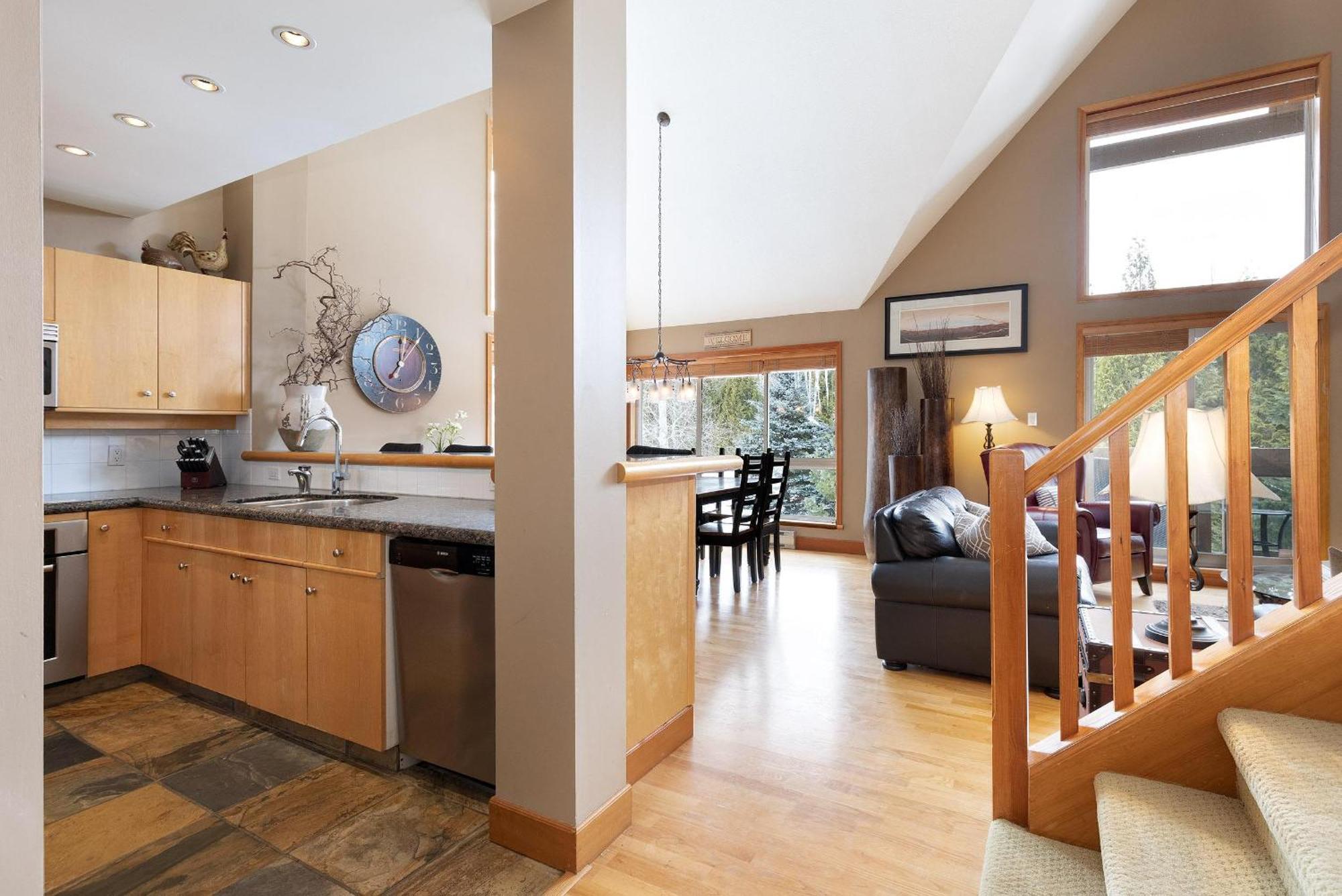 Alpine Greens 8 | Bright Townhome Near Blackcomb, Walk Or Shuttle To Skiing, Secure Parking Whistler Extérieur photo