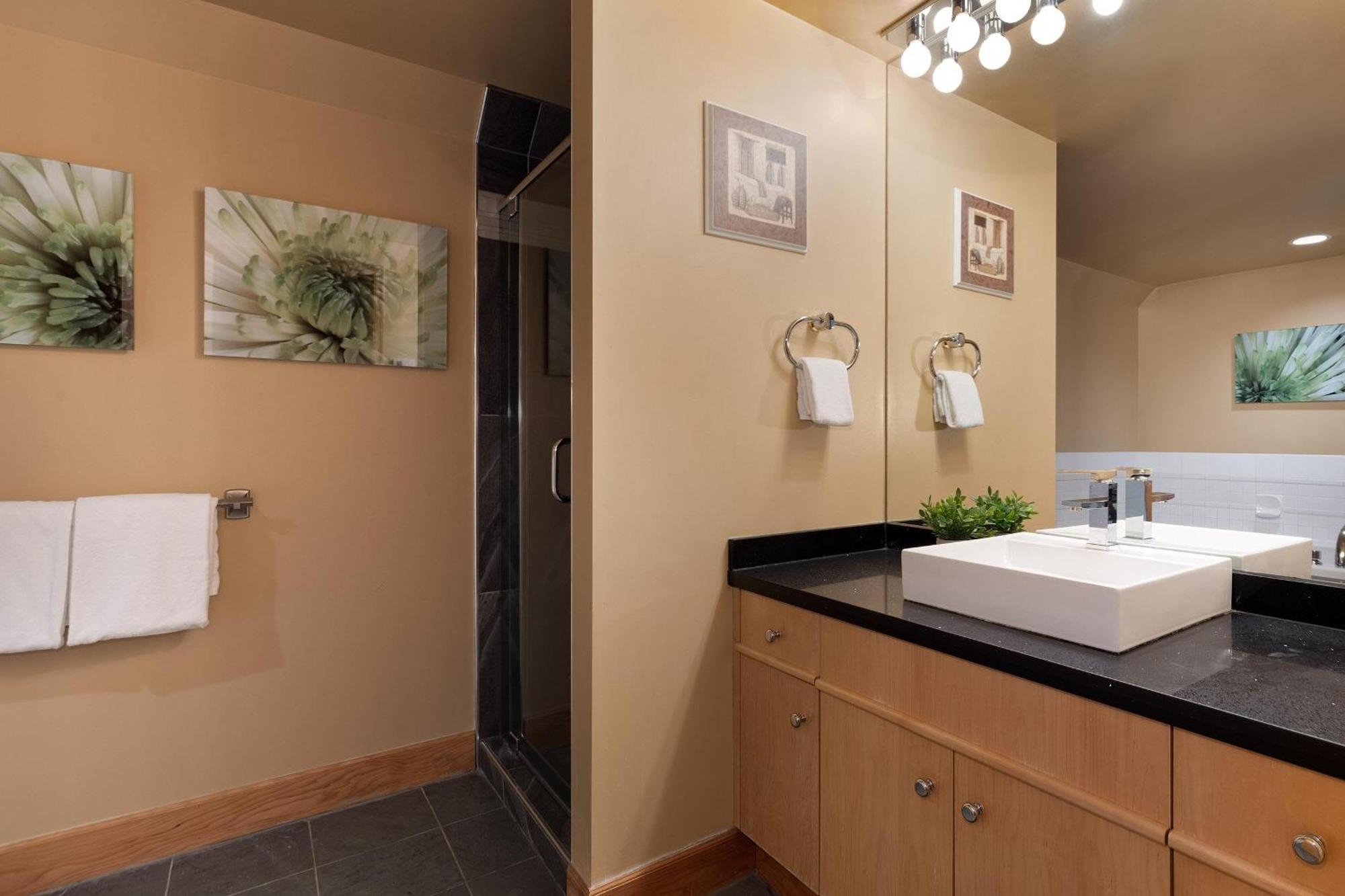 Alpine Greens 8 | Bright Townhome Near Blackcomb, Walk Or Shuttle To Skiing, Secure Parking Whistler Extérieur photo