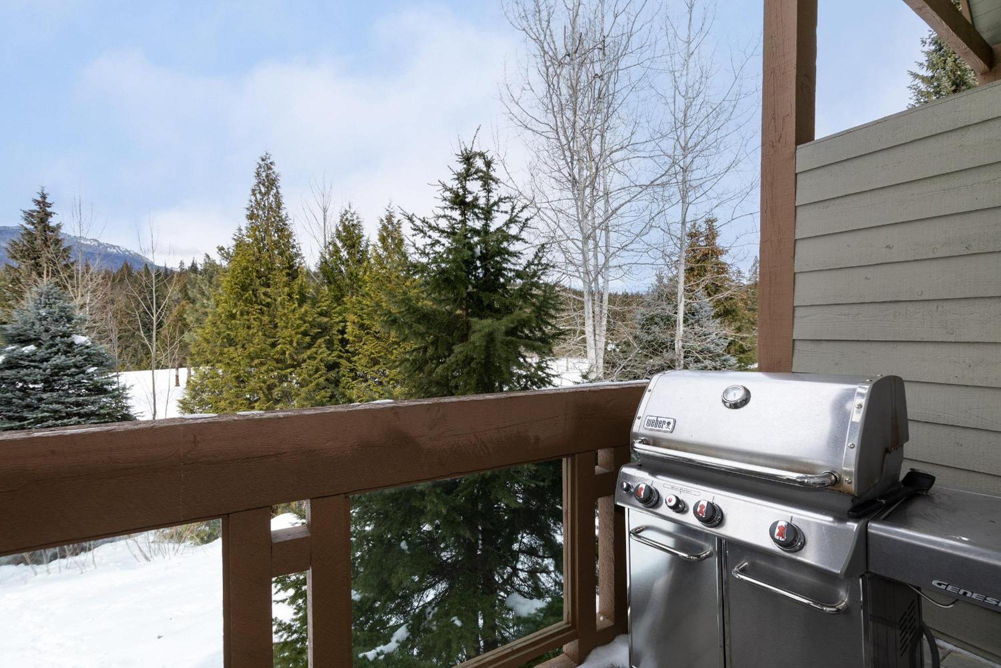 Alpine Greens 8 | Bright Townhome Near Blackcomb, Walk Or Shuttle To Skiing, Secure Parking Whistler Extérieur photo
